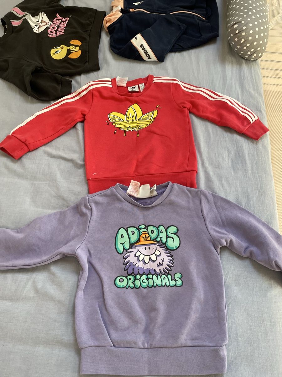 Adidas Pulls et sweat-shirts: Pullover Paket – D'occasion à Full-Reuenthal par Mimi_1986 2