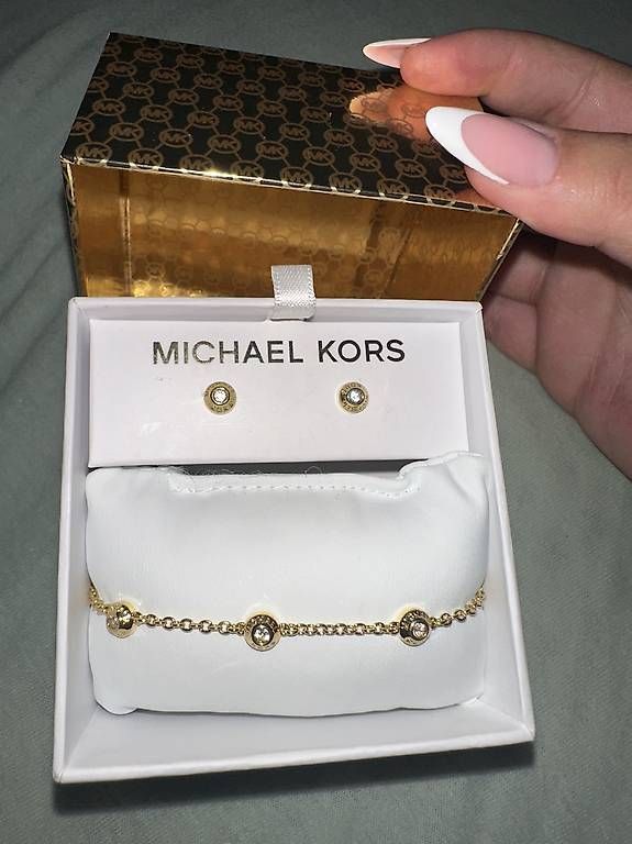 Altri gioielli: Michael Kors Schmuckset  Gold (NEU – Nuovo e nell'imballaggio originale da Reinach AG venduto da lunaakira 1