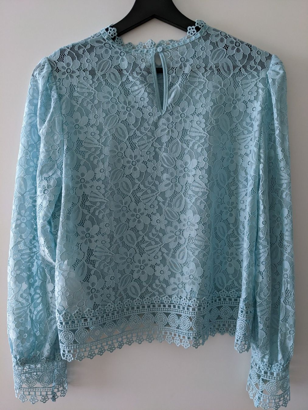 Camicette: Bluse mit Spitzen Gr. L Neu!! – Nuovo (secondo la descrizione) da Benken SG venduto da olga81 1