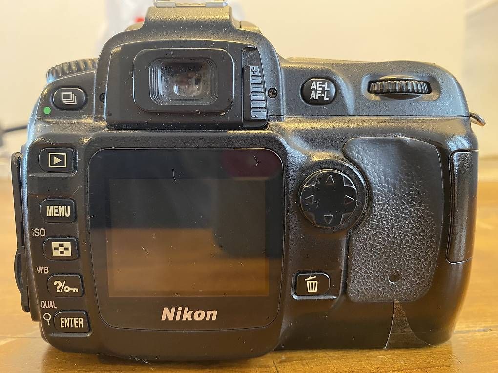 Nikon Fotocamera: Nikon D50 digital SLR camera – Usato da Gudo venduto da mat_sj7s 2