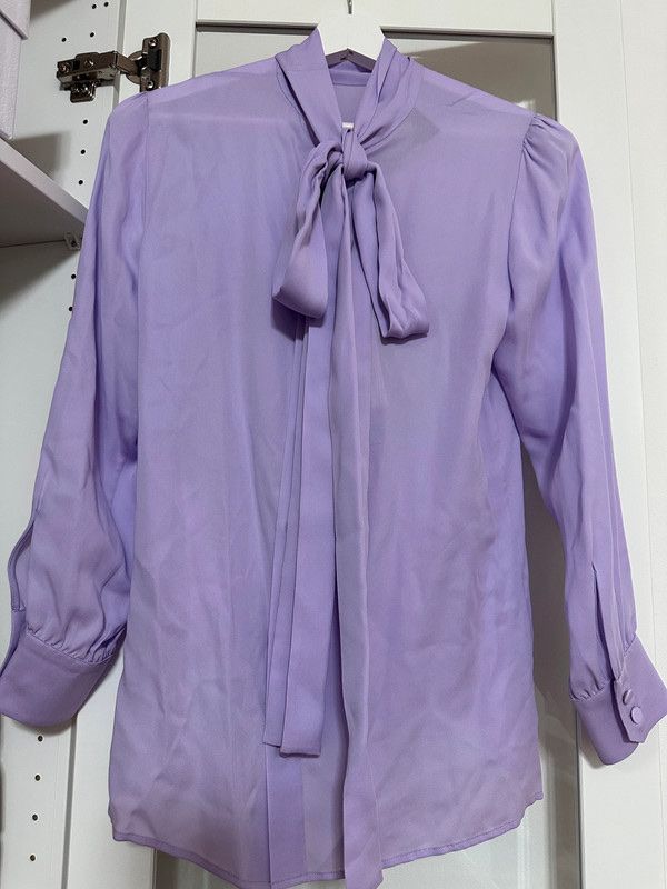 Gucci Camicette: Gucci blouse lilac 36 – Nuovo e nell'imballaggio originale da Kilchberg ZH venduto da cruella 3