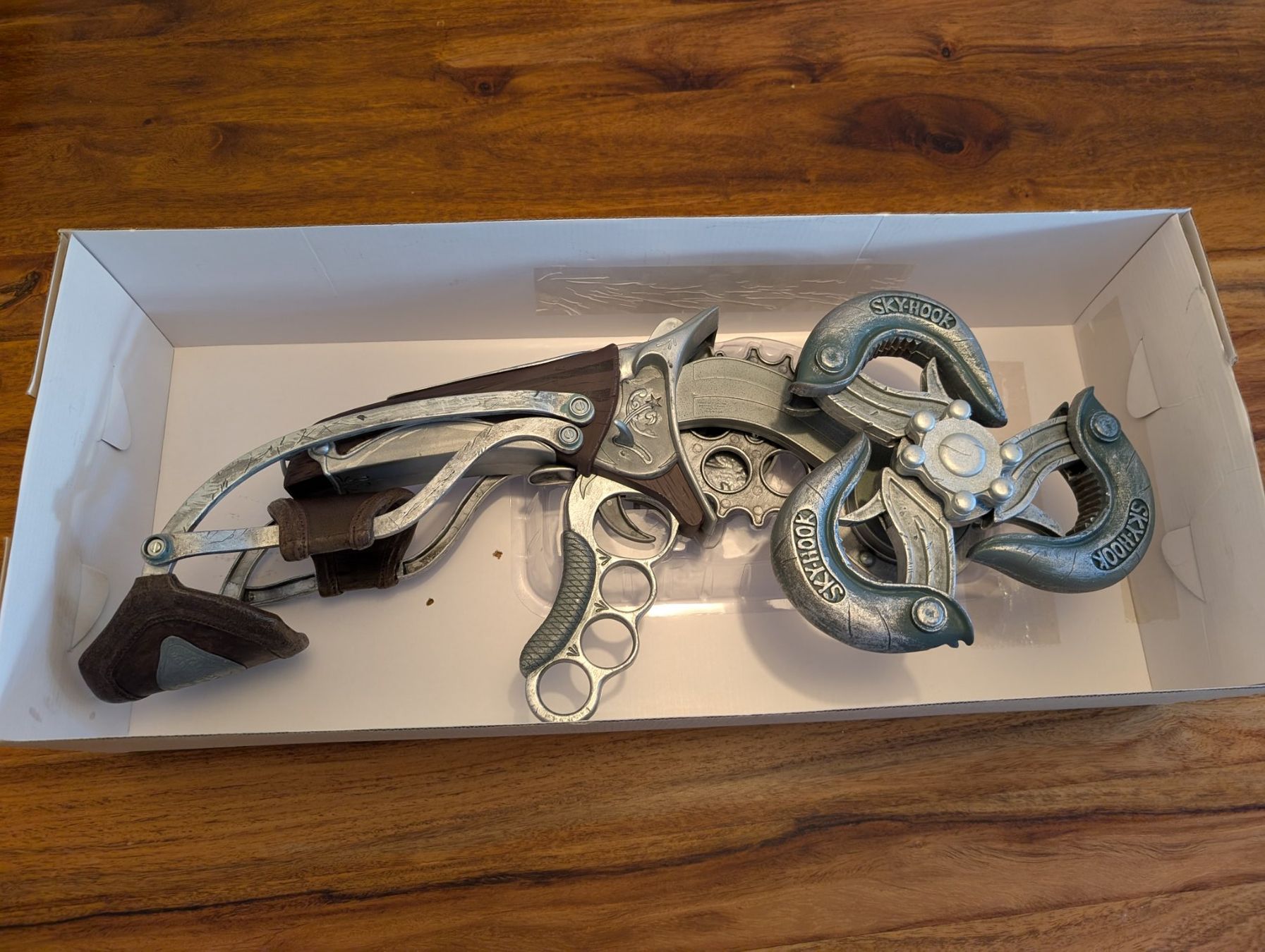 Spielzeuge: BioShock Infinite Sky-Hook NECA Replik gebraucht – Gebraucht aus Vogelsang AG von MrHamp 1
