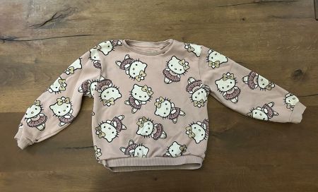 Hello Kitty C&A Pullover Gr. 122
