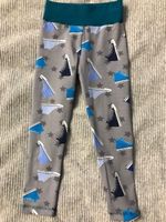Turnschuhe Leggings mit Bündchen Gr. 98 Neu