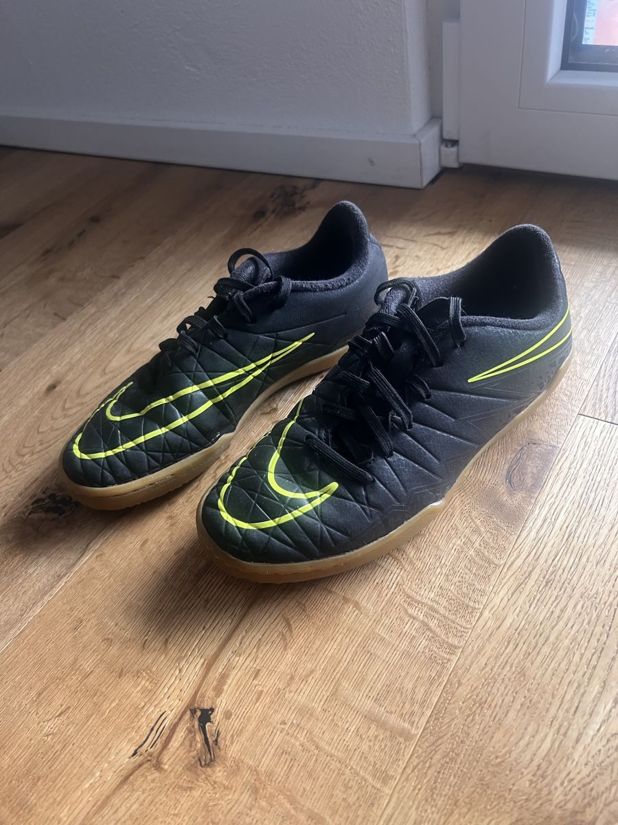 Nike Herrenschuhe: Nike Hallenschuhe  – Gebraucht aus Würenlos von Donas1991 3