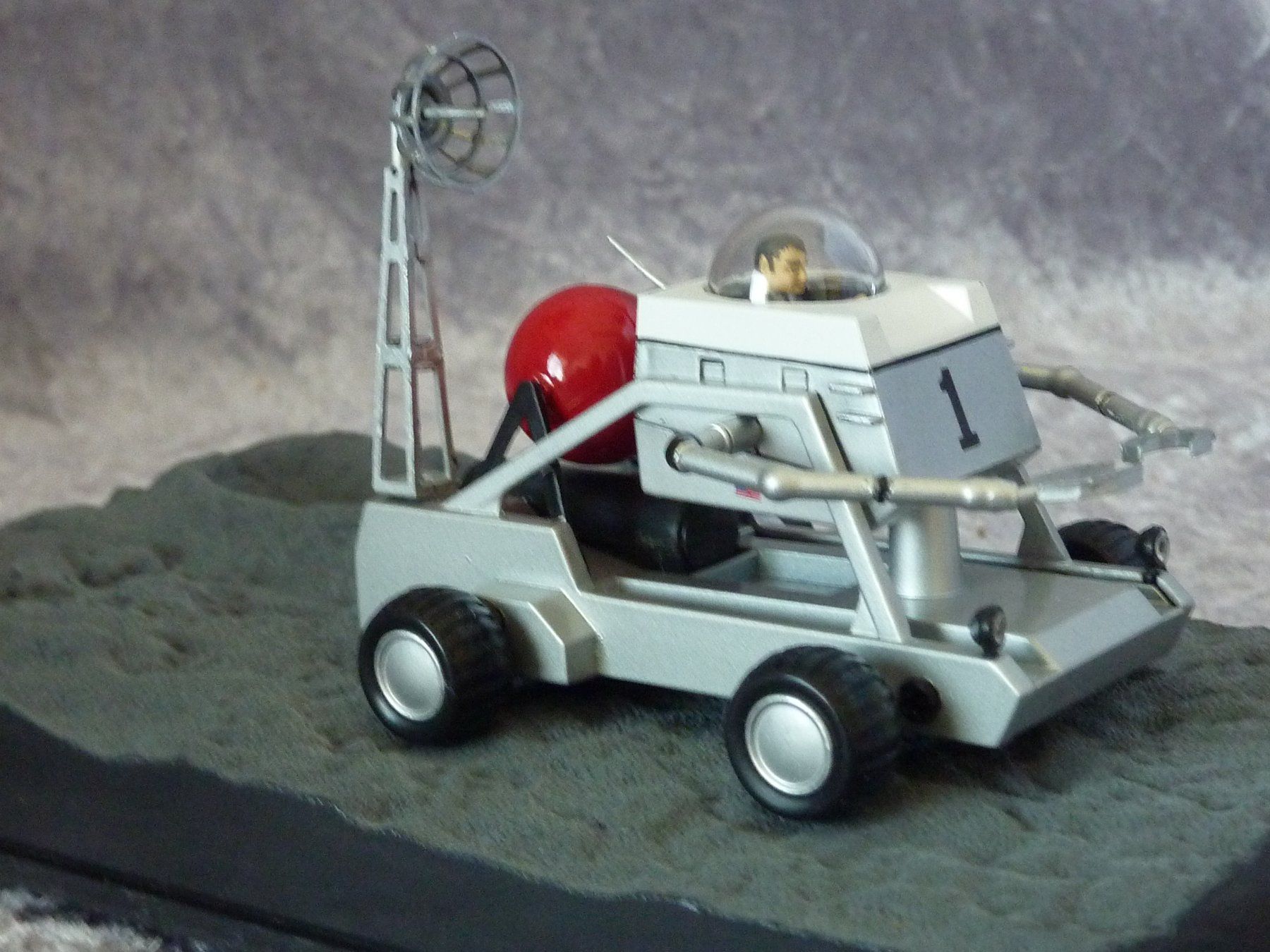 Modellini d'auto: Moon Buggy James Bond  1:43 – Nuovo (secondo la descrizione) da Dürrenäsch venduto da modellautos4you 4