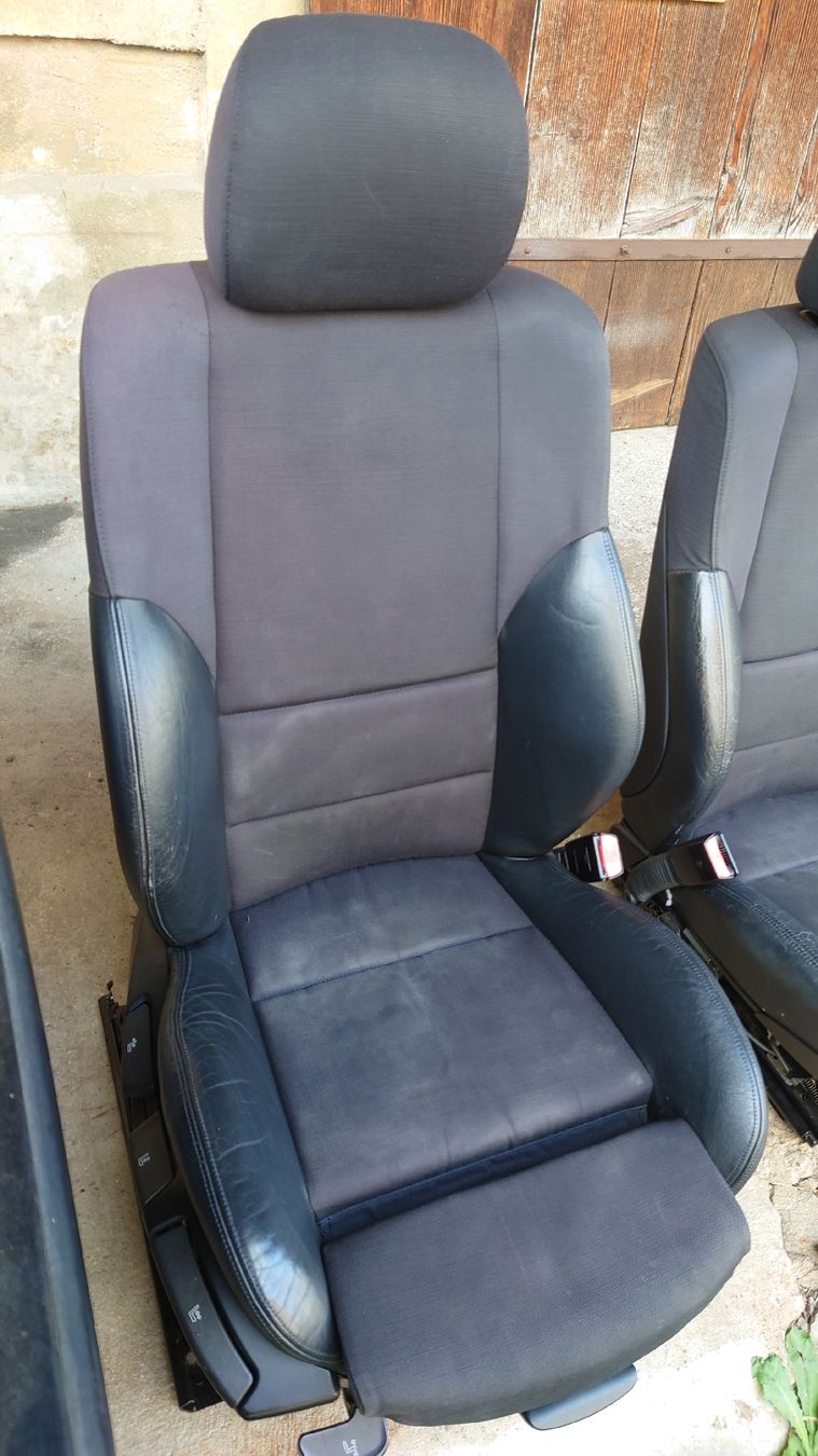 BMW Tutti pezzi di ricambio auto: BMW e46 intérieur – Usato da Porrentruy venduto da Blasarm 1