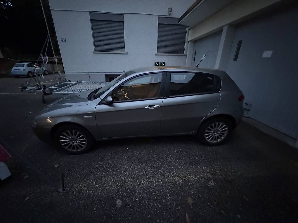 Automobili: Alfa 147 jtd – Usato da Zürich venduto da Sasivarin 1