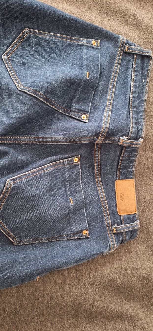Zara Lots de vêtements: Jeans Zara+Shirt only – D'occasion à Mumpf par SwissDi 4