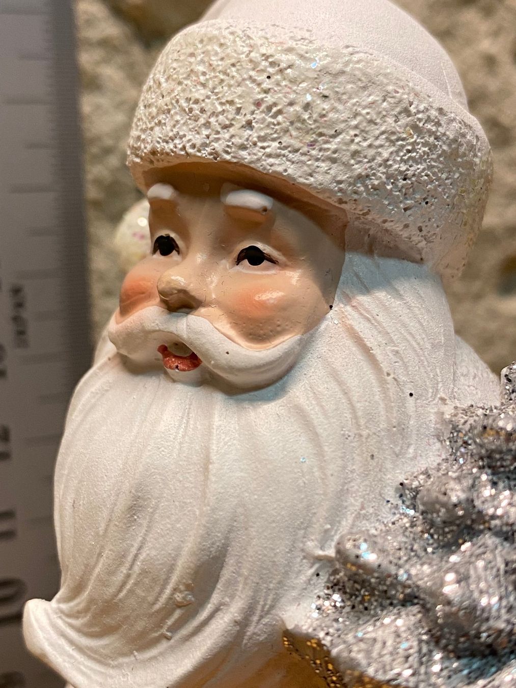 Alle Dekorationen: Weihnachtsmann aus Gips mit Weihnachtsbaum, 19 cm – Gebraucht aus St.Gallen von kingsamas 5