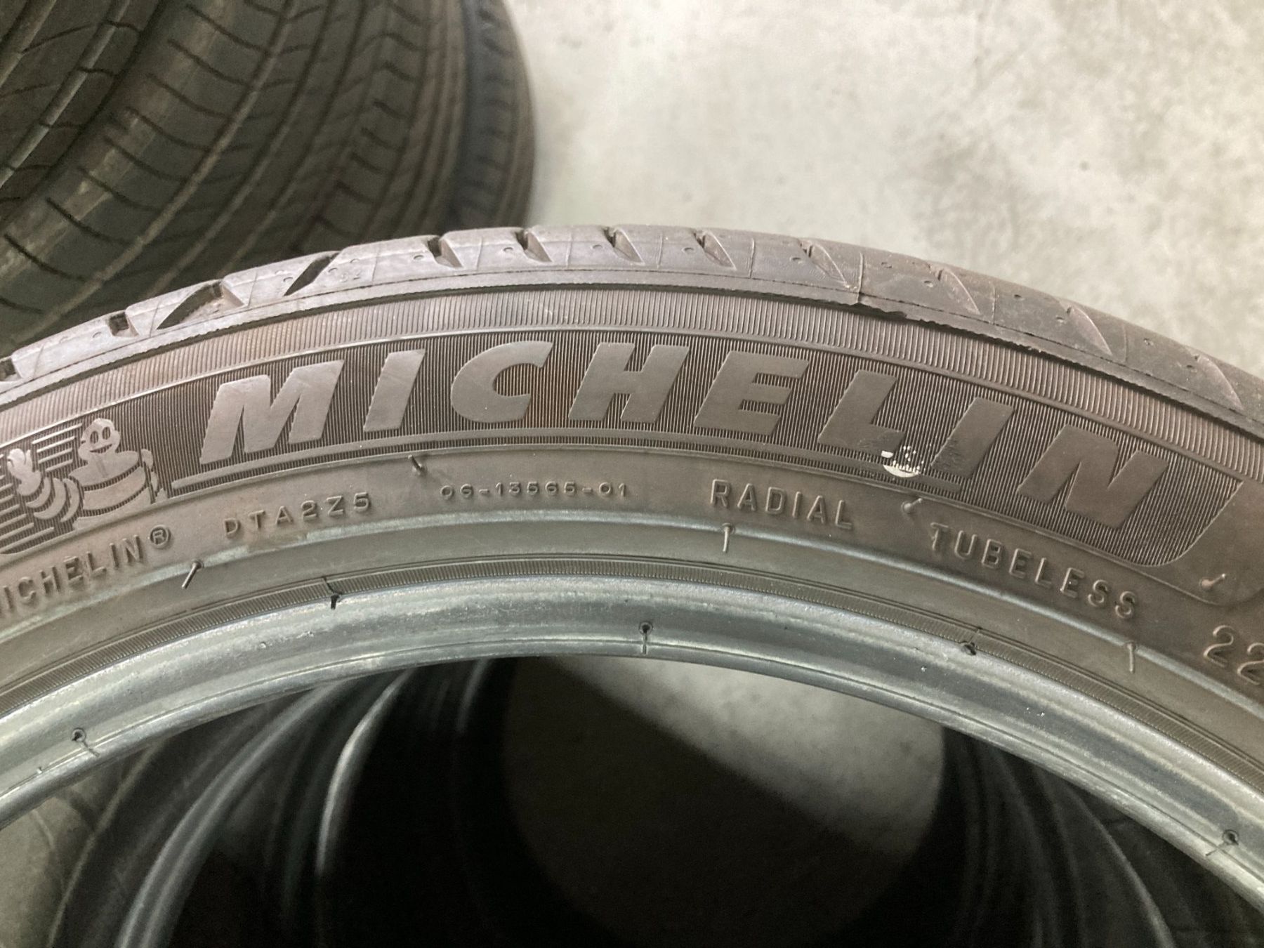 Michelin Pneus & Kompletträder: 225/45R17 Sommerpneu Michelin – Gebraucht aus Cham von WB2223 1