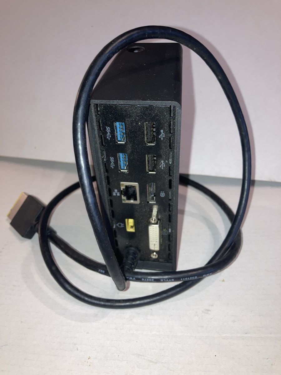Lenovo Docking station: Lenovo ThinkPad OneLink Pro Dock – Usato da Boniswil venduto da FindInBox 1