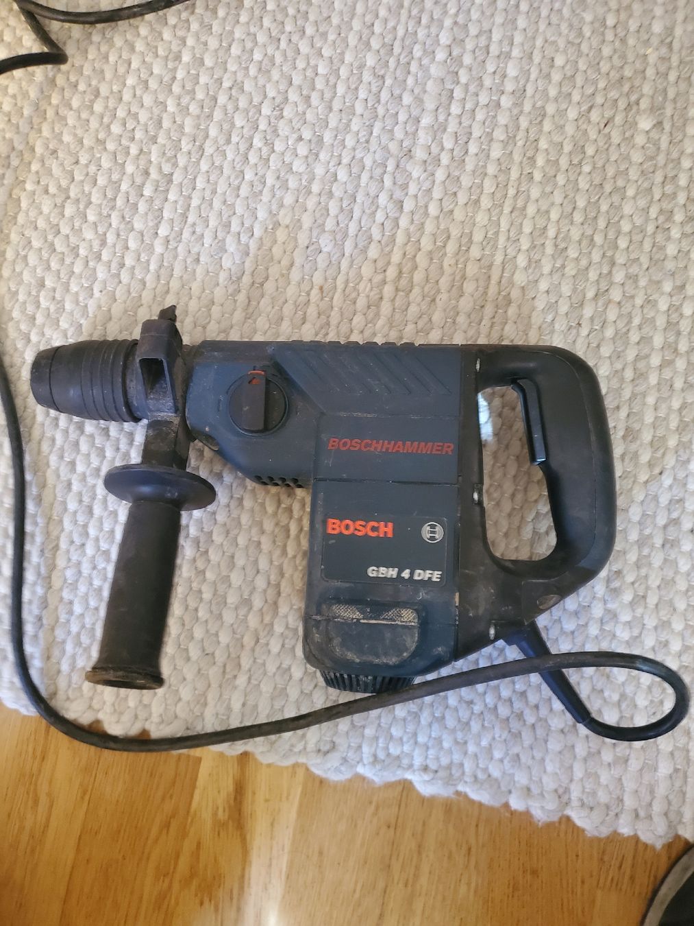 Bosch Perceuses: Bosch Bohrmaschiene – Défectueux à Diepoldsau par TripleX 1