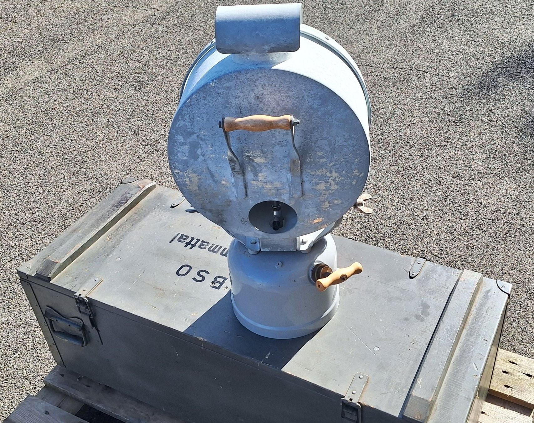Fari: Tilley Petrolvergaser Scheinwerfer – Usato da Schaffhausen venduto da Hottschili 1