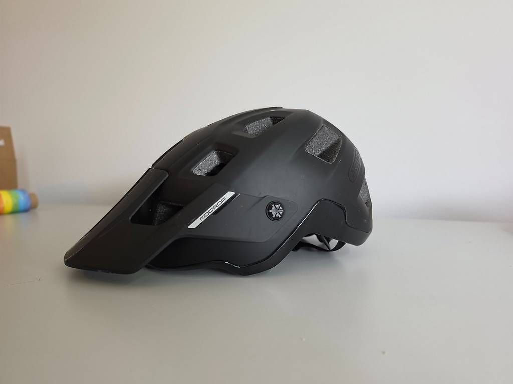 Abus Helme: Abus MoDrop MIPS MTB-Fahrradhelm / Grösse M – Gebraucht aus Dättwil AG von MADDY_CH