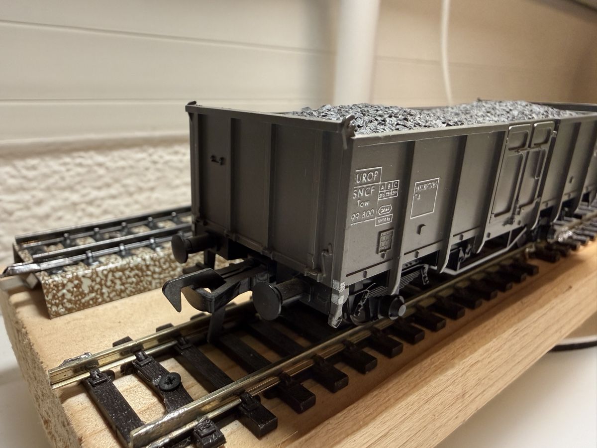 Fleischmann Modellini di ferrovie: Fleischmann Güterwagen mit Kohlenbeladung H0 – Usato da Schaffhausen venduto da Danilo-86 1