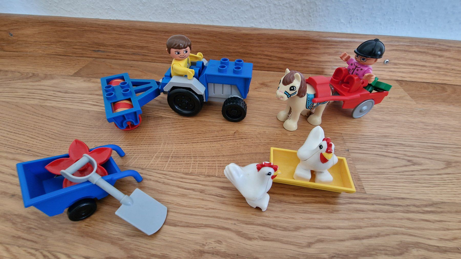 Lego Spielzeuge: Traktor und Kutsche – Gebraucht aus Uster von nad_hw8m