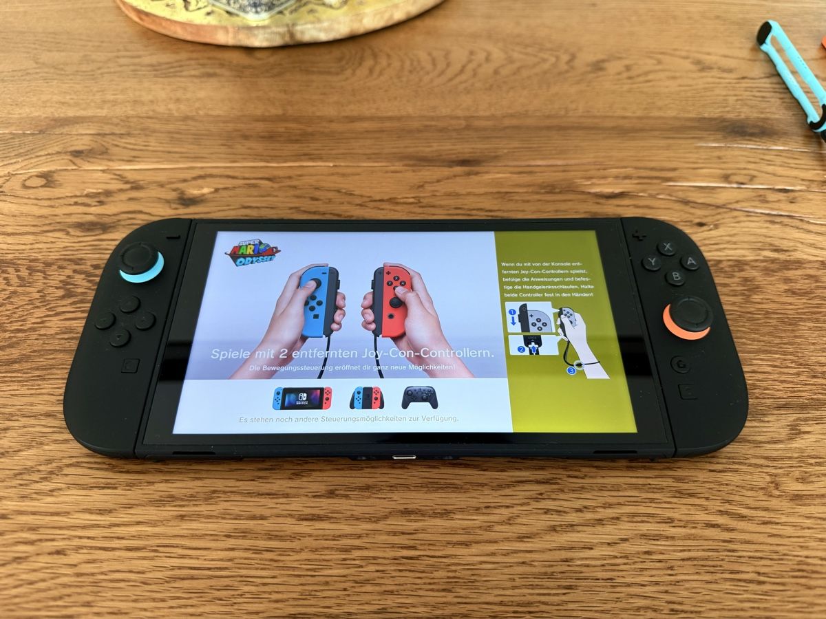 Nintendo Consoles: Nintendo Switch 2  – D'occasion à Nürensdorf par gia_82qt