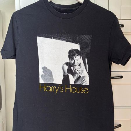 Schwarzes T-Shirt Harry's House Grösse S guter Zustand