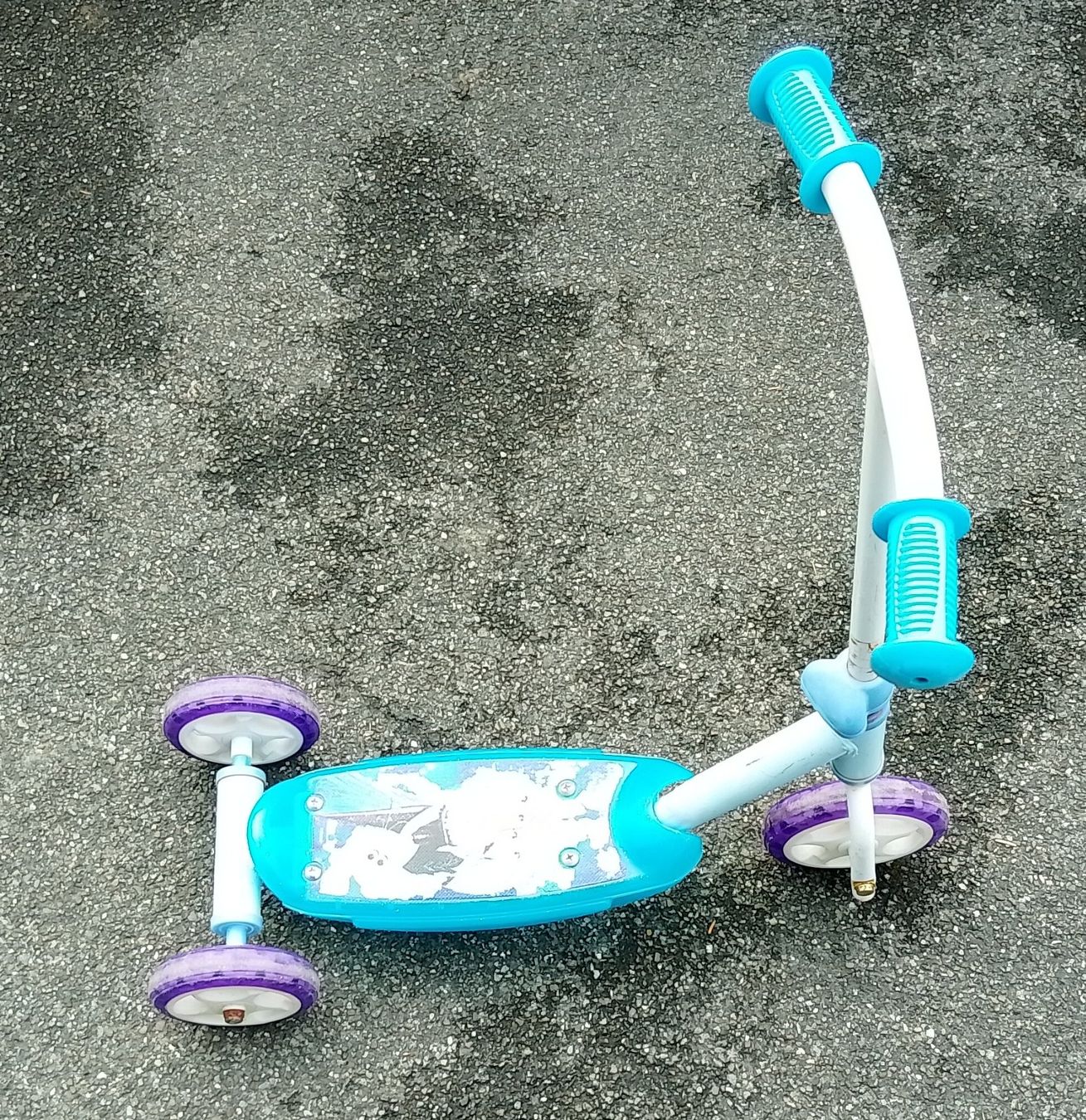 Smoby Kickboard: Kinderscooter blau – Usato da Oberrohrdorf venduto da Mik_6hxw 1