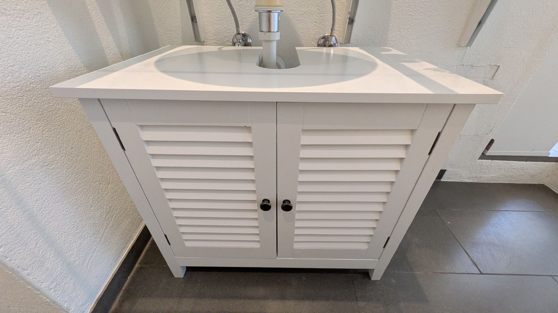 Mobili per bagno: Waschbeckenunterschrank – Usato da Hirzel venduto da Mr.Boots