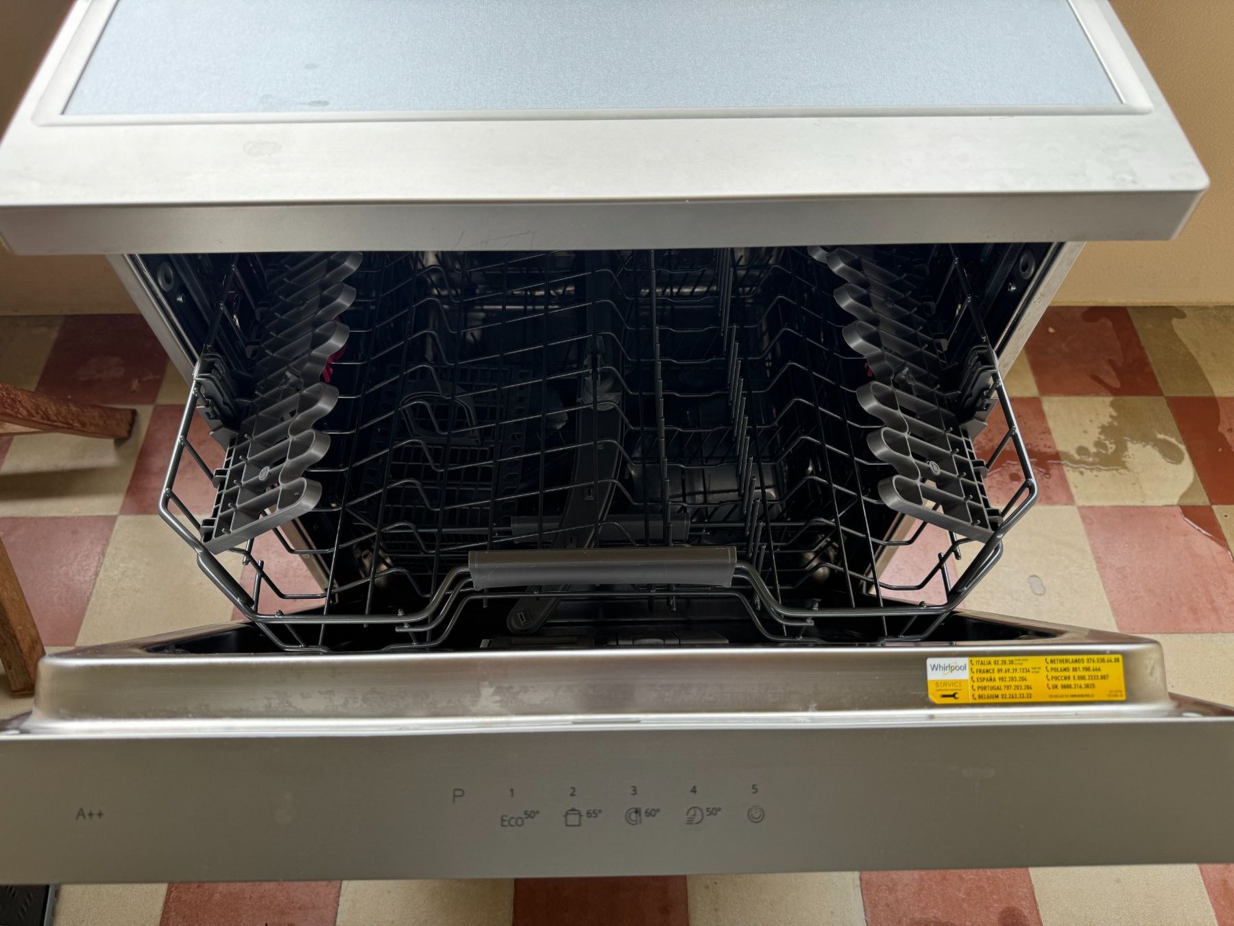 Whirlpool Lavastoviglie: Lave-vaisselle Whirlpool – Usato da Yverdon-les-Bains venduto da tvl_2qcr 3