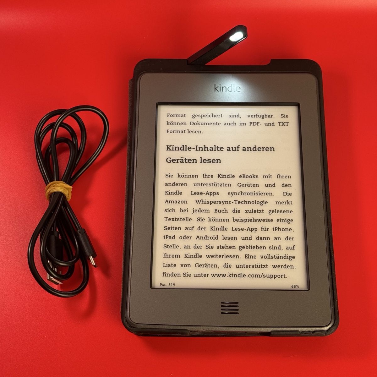 Amazon Tablet PC: Amazon Kindle Touch (4. Gen) mit Lighted Leather Cover & MP3 – Usato da Rümlang venduto da vla_9g7d