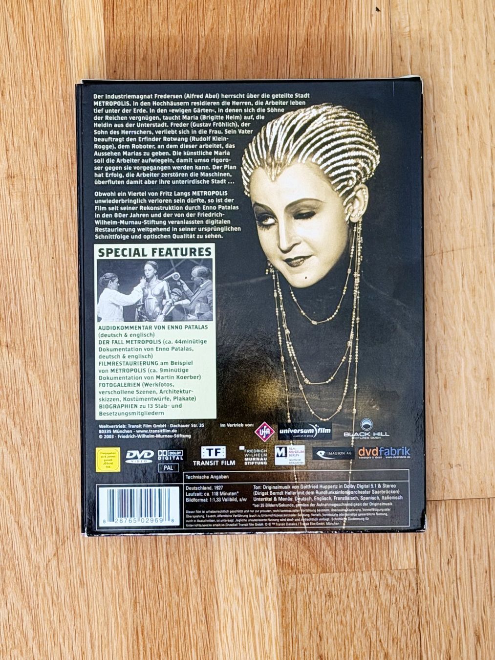 Tutti i DVDs: Metropolis Fritz Lang DVD, Deluxe Edition, Restauriert – Usato da Adliswil venduto da Ch_Mei 1