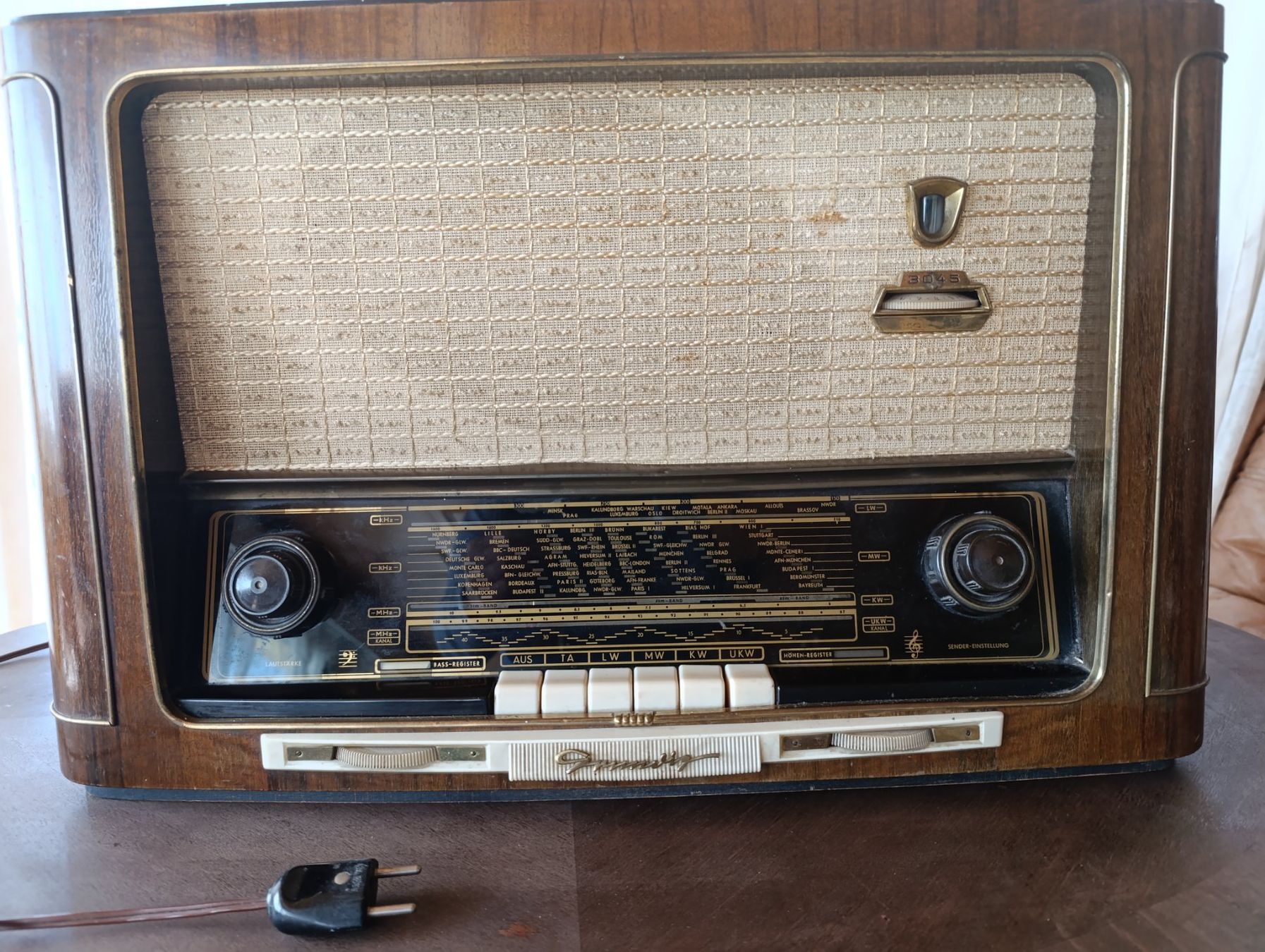 Grundig Radio: Grundig Radio Type 3045W – Usato da Rüthi (Rheintal) venduto da marycsipet