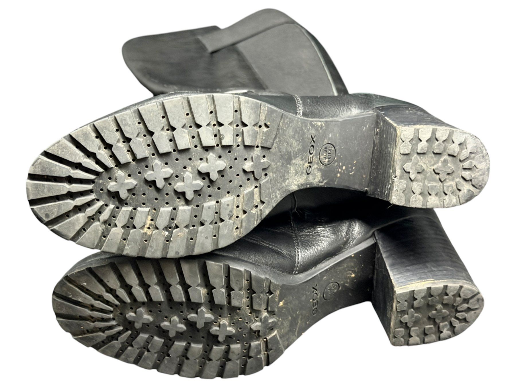 Geox Scarpe da donna: Bottes GEOX en cuir noir - Pointure 38 – Usato da Morges venduto da deco.vintage 9
