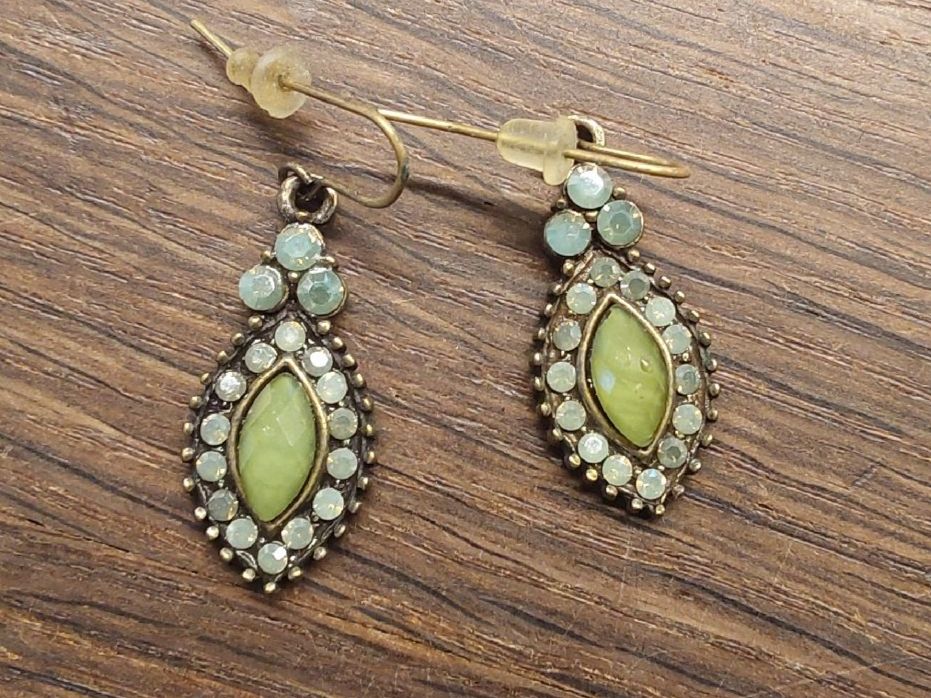 Ohrringe & -stecker: Ohrschmuck – Gebraucht aus Köniz von scopello12