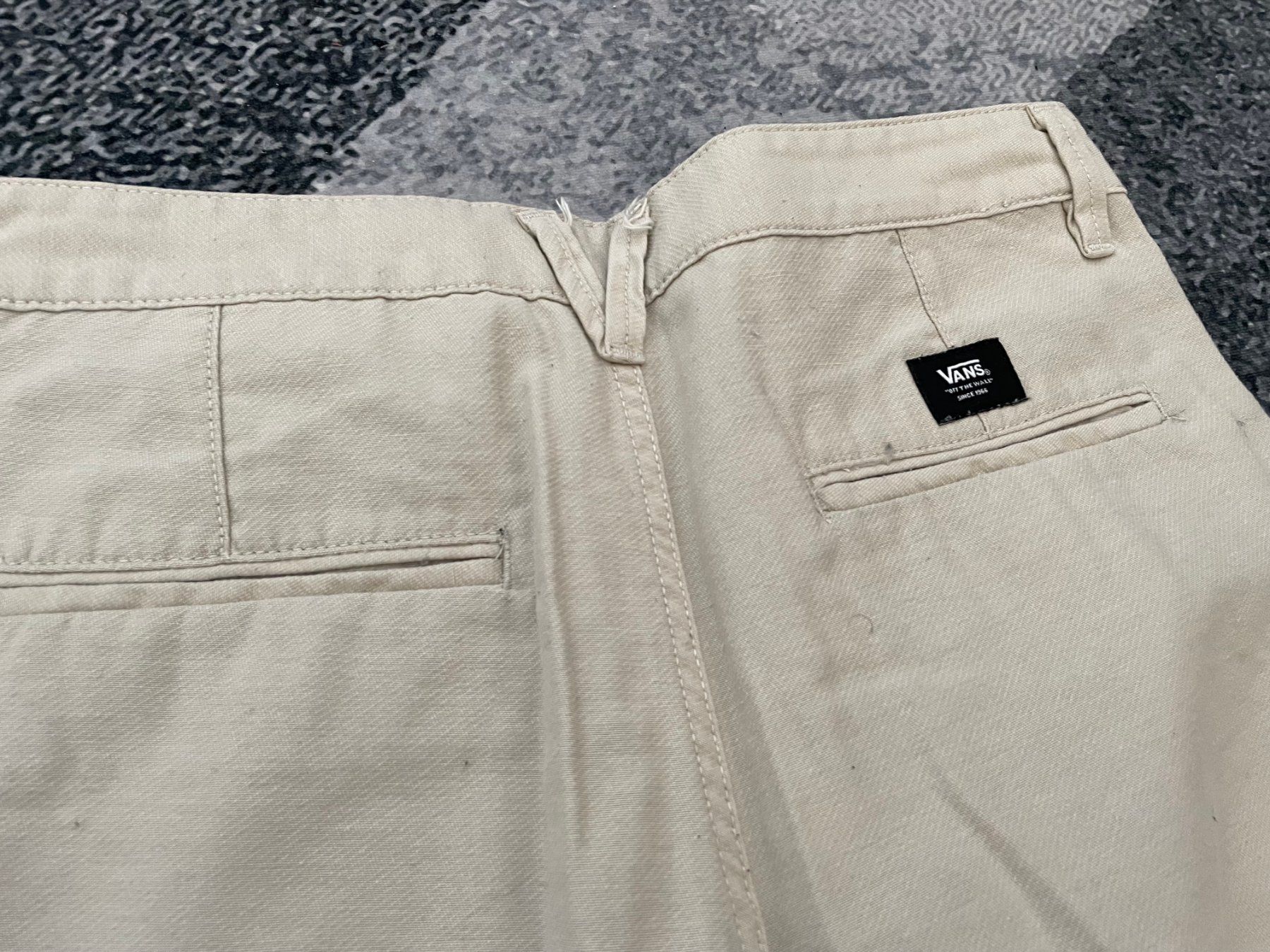 Vans Pantaloni: Vans - Authentic Chino (Beige) – Usato da Chiasso venduto da Er_Mon 3
