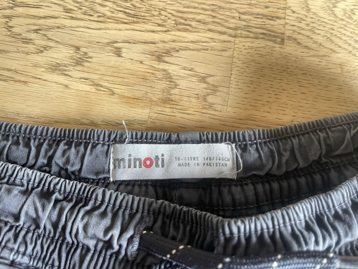 Pantaloni: Dunkelblaue Cargohose Gr.  140/146 – Usato da Münsingen venduto da MCMLXXXI 1