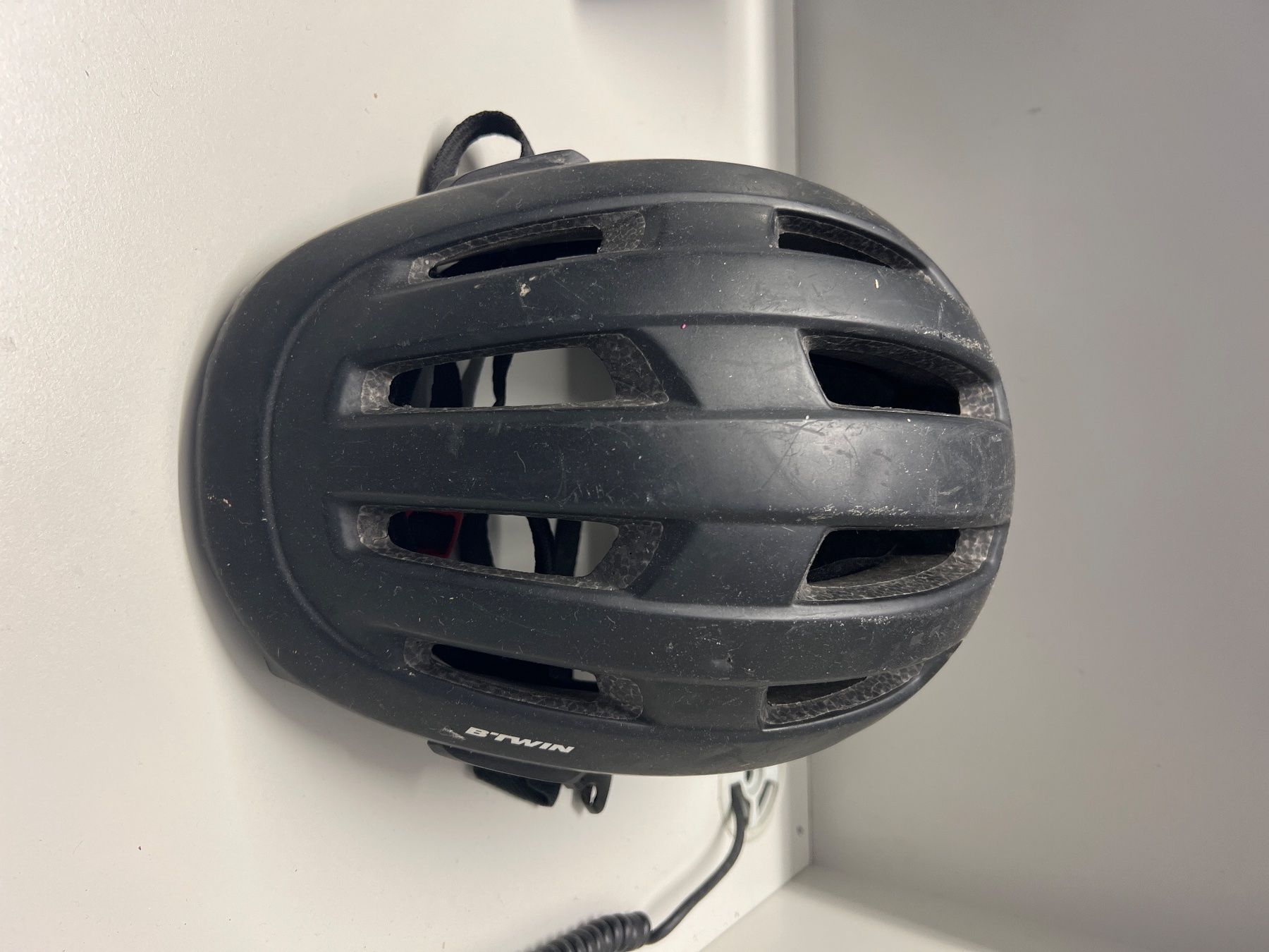 Caschi: BTWIN Velohelm – Usato da Zürich venduto da pamleano