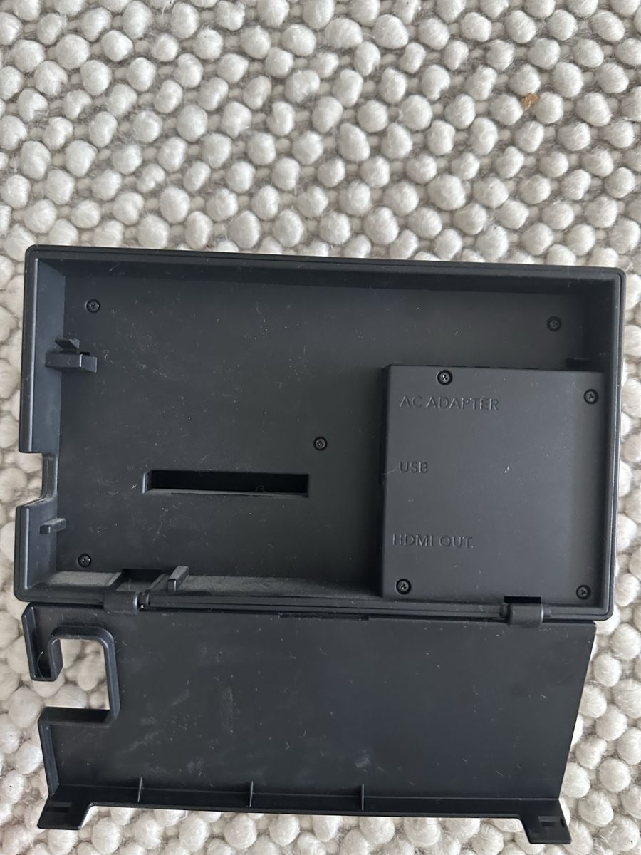 Nintendo Console: Nintendo Switch Konsole mit Zubehör  – Usato da Wabern venduto da submersible 6