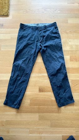 Schöne Hugo Boss Chino Hosen (Grösse 50)