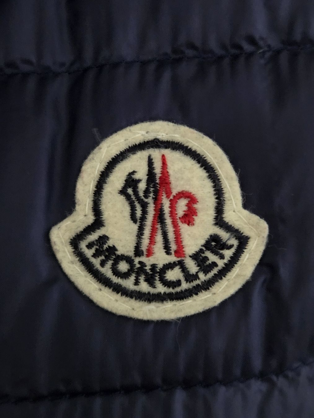 Moncler Gilet & Giacche senza maniche: Moncler, schöne Weste, Gilet – Nuovo (secondo la descrizione) da Wiesendangen venduto da Sinhuk 3