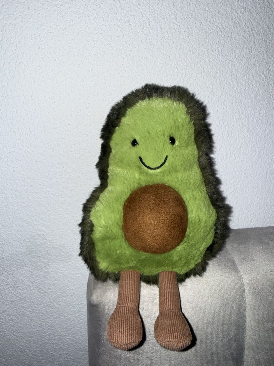 Jellycat Jouets: Plüschtier Avocado JellyCat – Neuf avec emballage d'origine à Bottmingen par Itsclaire