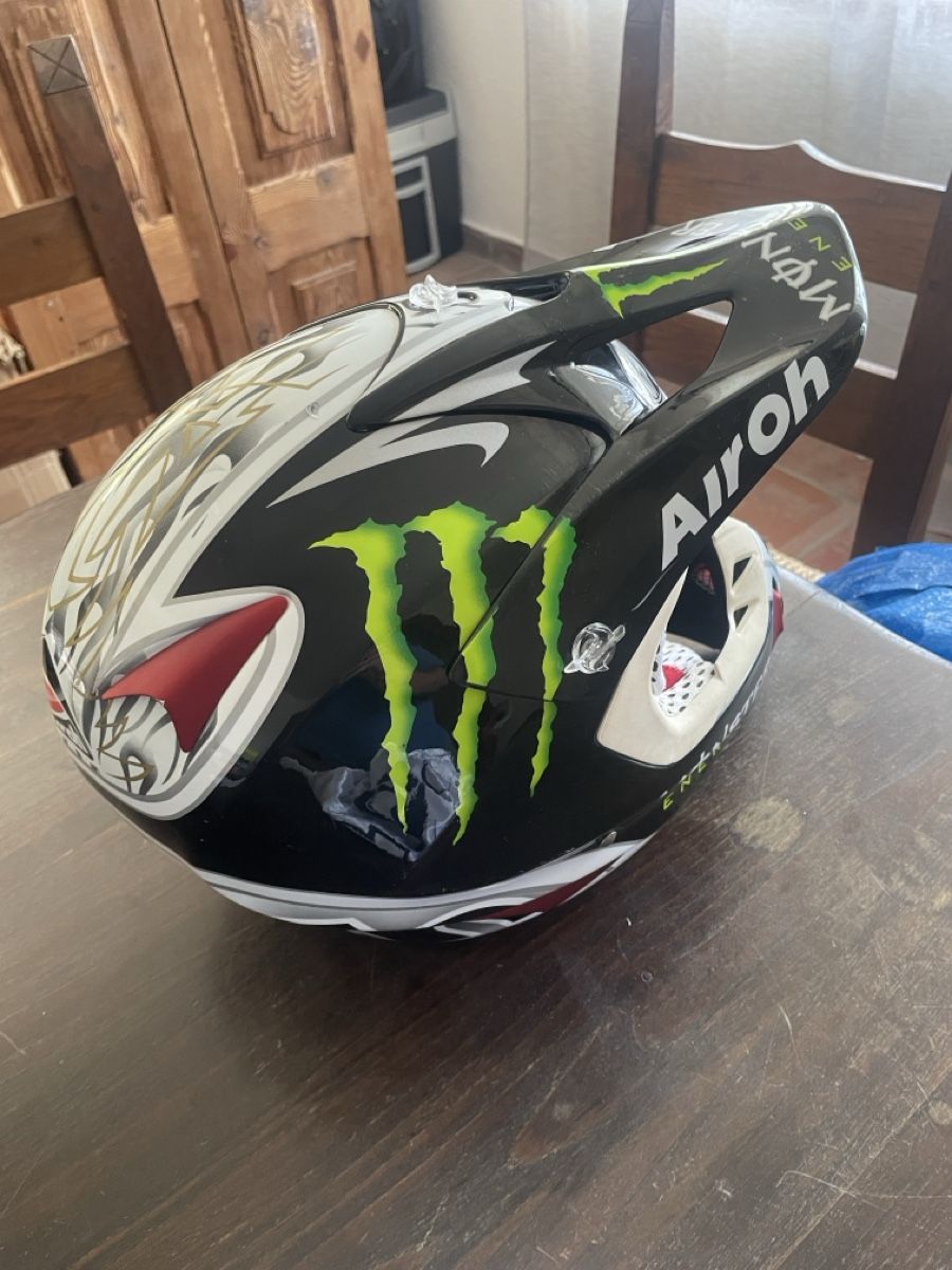 Airoh Casques & visières: Vendo casco airoh – D'occasion à Giumaglio par Pibe17 1