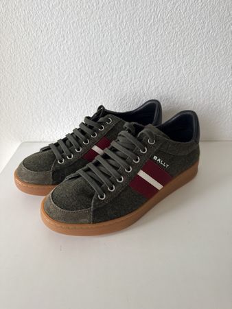 Bally Sneaker, Grösse 42.5 olivgrün mit Streifen