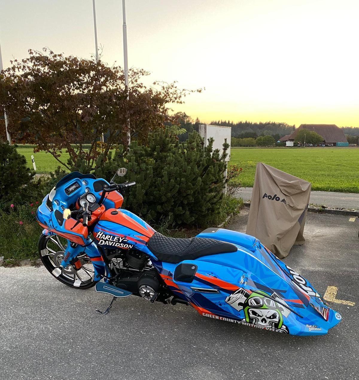 Touring: HARLEY ROAD GLIDE CUSTOM BAGGER 1800 | EINZELSTÜCK – Usato da Tennwil venduto da Dabo_d 9