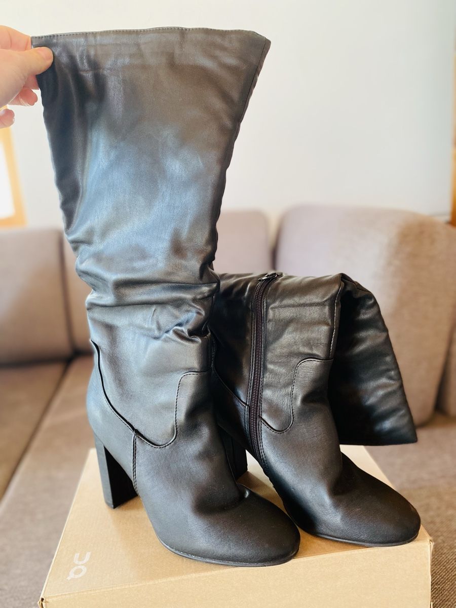 Herrenschuhe: Schwarze hohe Stiefel mit Blockabsatz – Gebraucht aus Gossau ZH von Lia_Chris 1