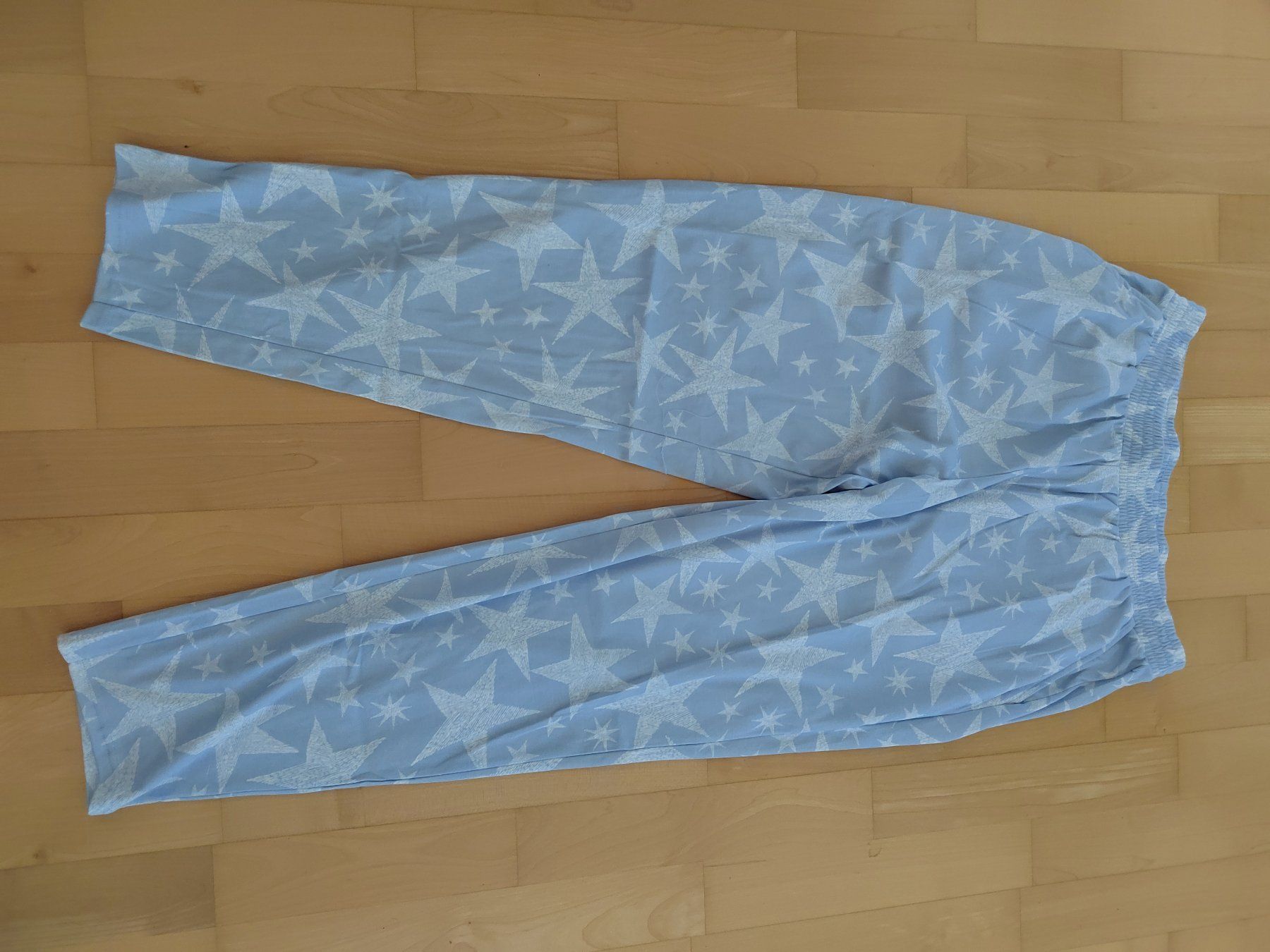 Calida Negligees & Pigiami: Pyjamahose Calida, neu, Sterne blau, Grösse M – Nuovo e nell'imballaggio originale da Einsiedeln venduto da pattymary