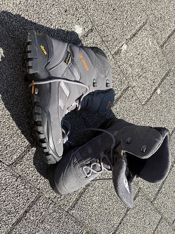 Scarpe da donna: Sherpa Winterschuhe Grösse 38 – Usato da St. Erhard venduto da dag_y7kx