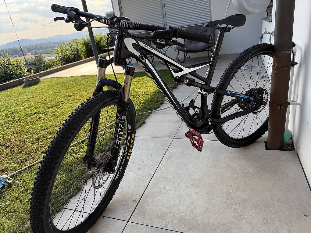 Velos: Specialized Stumpjumper Fully Bike Carbon – Gebraucht aus Bremgarten AG von BaerOptik