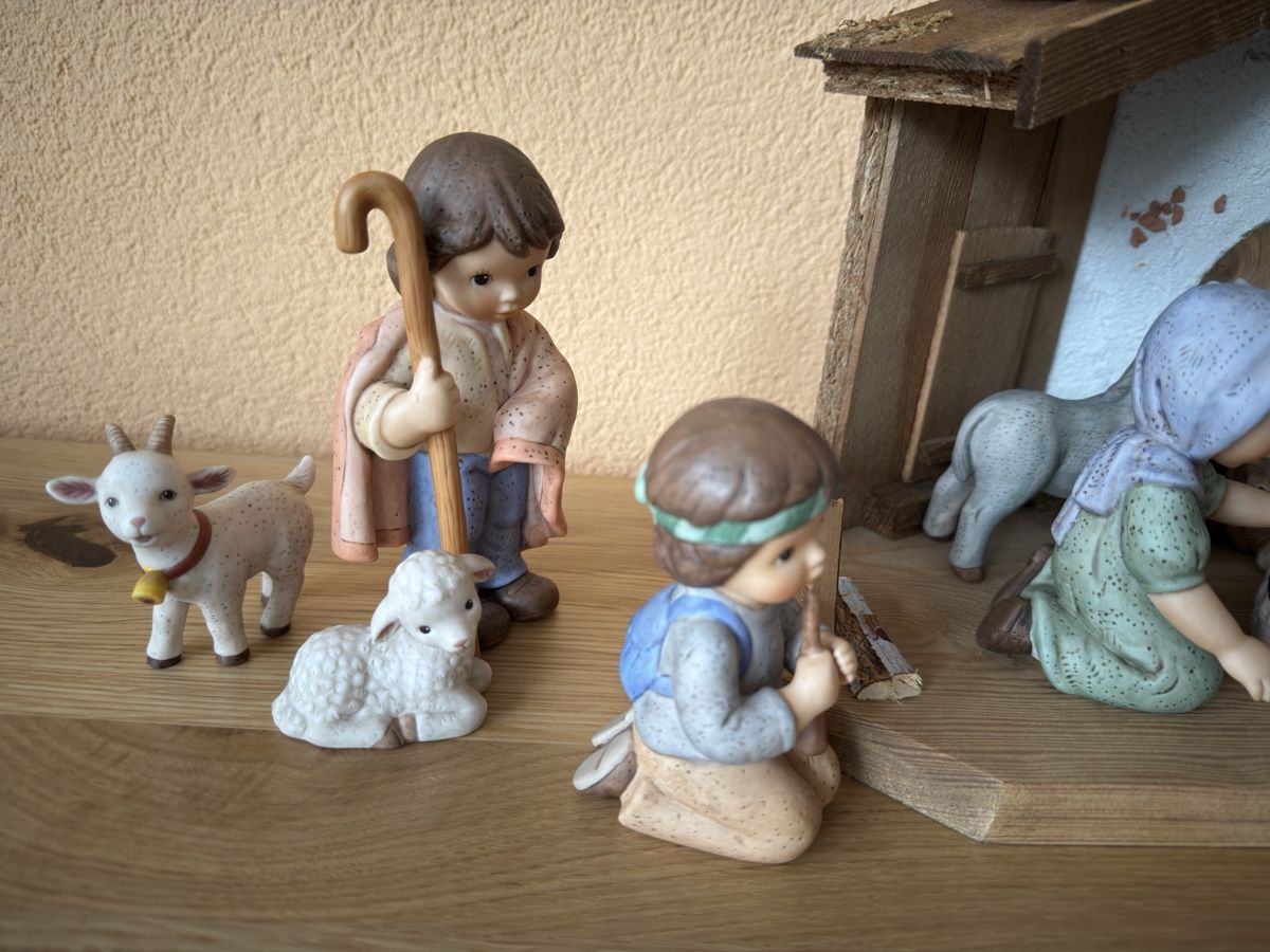 Toutes les décorations: Wunderschöne Goebel Krippe mit Figuren – D'occasion à Sarmenstorf par Nathaliie_21 1