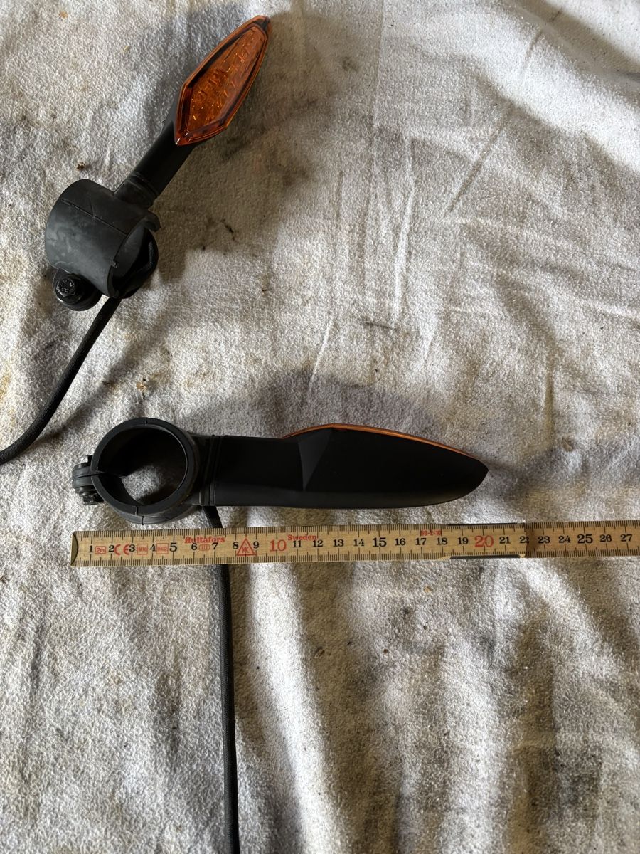Tutti i ricambio per moto: Viktory Blinker – Usato da Schötz venduto da Harley35 4