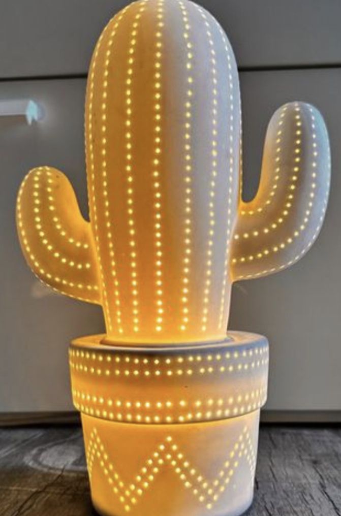 Lampen: Tischlampe Kaktus – Gebraucht aus Meinisberg von  2