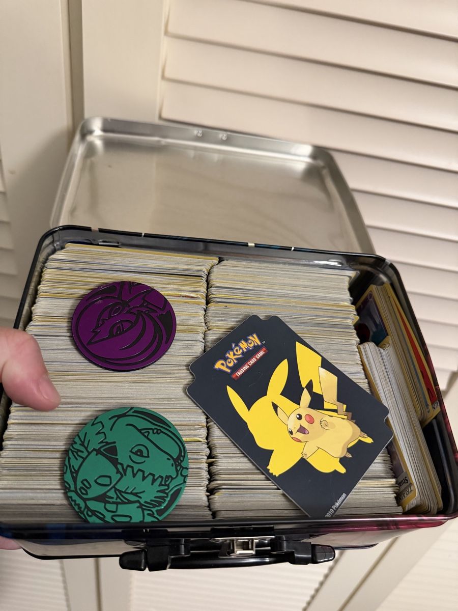 Pokémon Sammelbilder & Trading cards: Pokemon 400+Stk Karten Sammlung mit Metalbox – Gebraucht aus Niederbipp von yar_tf6f 2