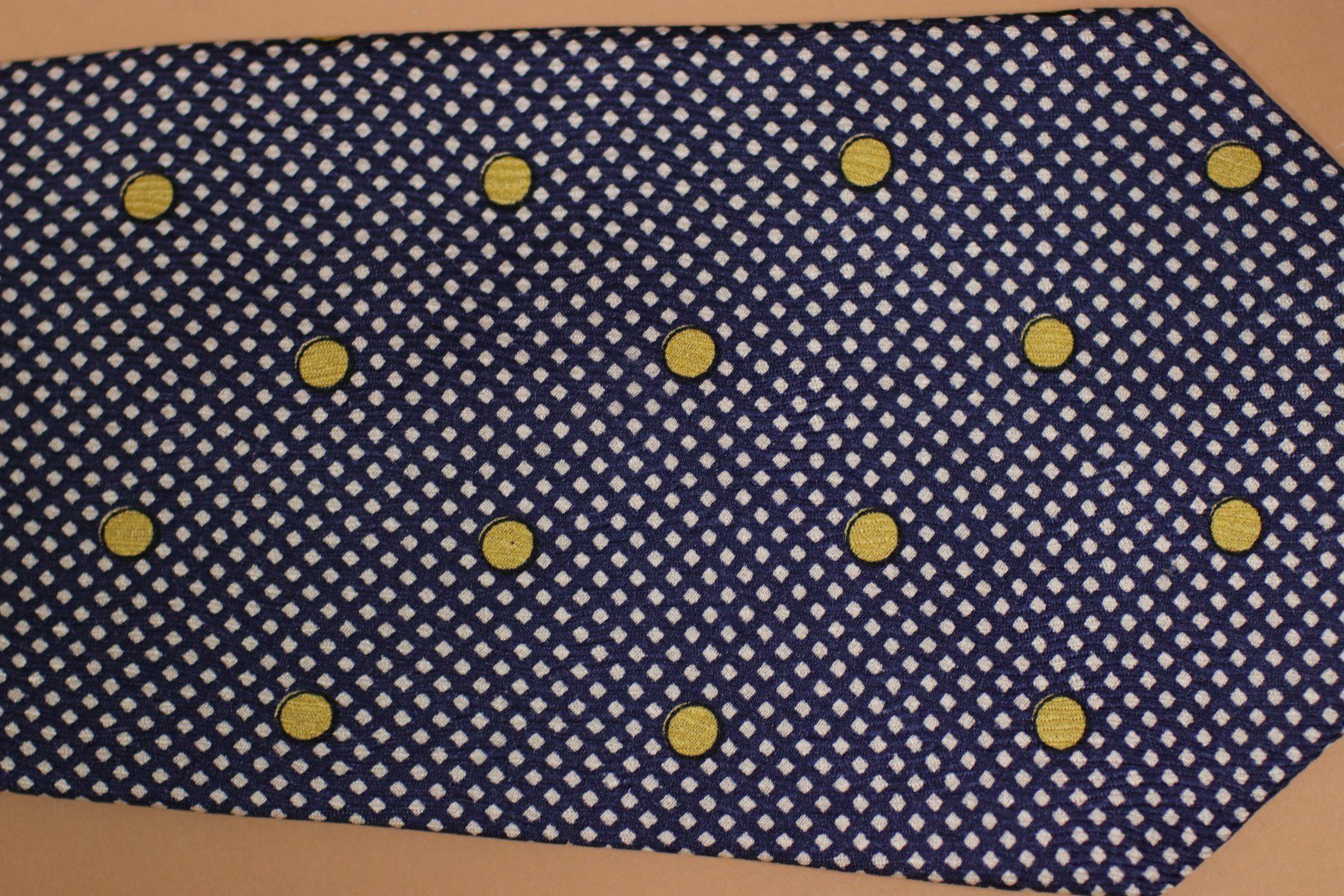 Celine Cravates: Vintage CELINE Silk Tie – D'occasion à Hombrechtikon par BAZ-Vintage 1